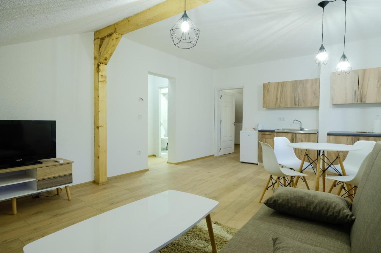 Unique Apartments Visoko Eksteriør billede